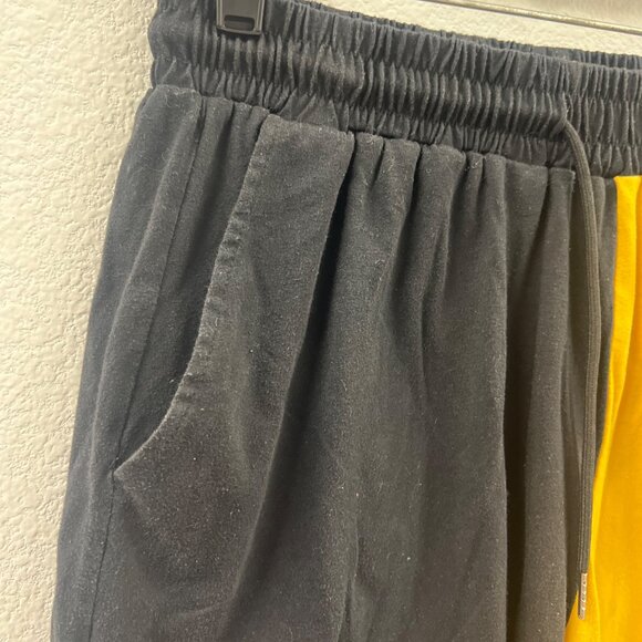 Two-Tone Black & Yellow Shein Shorts With "The World Is Yours" Text Elastic Wais - Picture 2 of 6